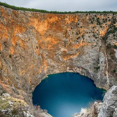 Sennia Βίλα Runovic